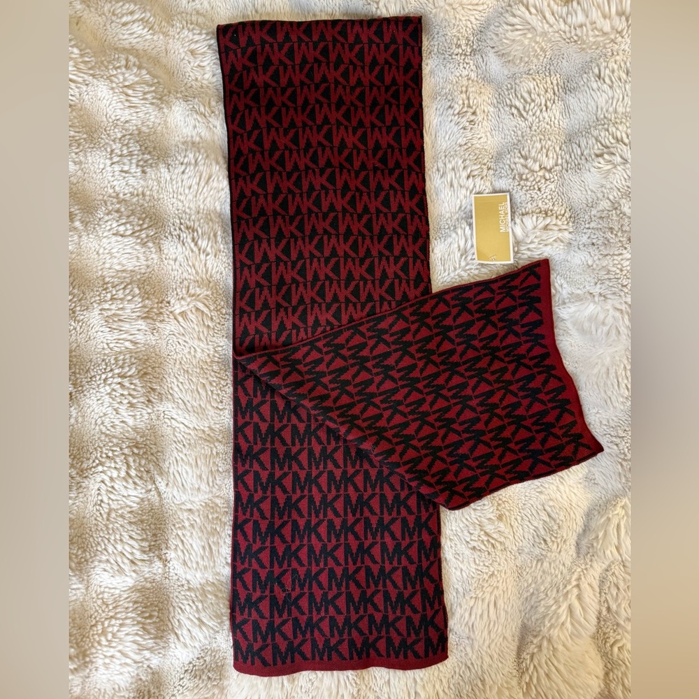 Michael Kors Black and Red REVERSIBLE Scarf